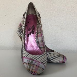Naughty Monkey “Little Jeanie” Heel